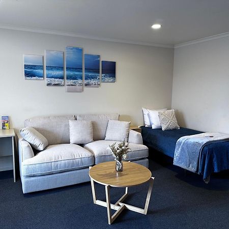 Harringtons Motor Lodge Палмерстон-Норт Экстерьер фото