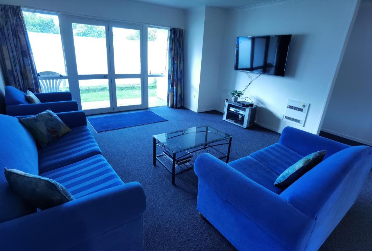 Harringtons Motor Lodge Палмерстон-Норт Экстерьер фото
